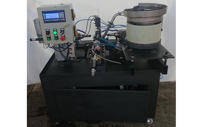 銷軸-全自動鉆孔、單倒角機